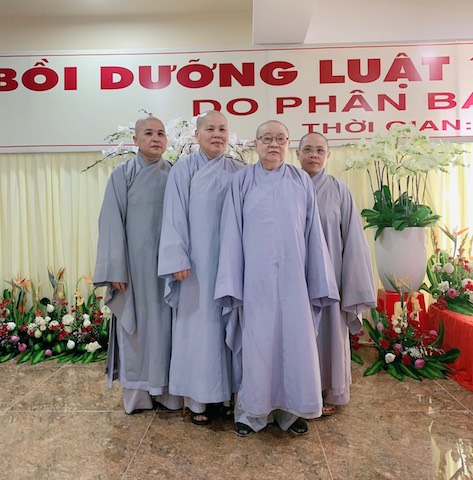 Phân ban Ni giới tỉnh Bình Định tham gia lớp bồi dưỡng luật.